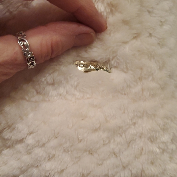 Calvin Klien Women's Cream Textured Fleece Jacket. Size S. - Picture 3 of 7